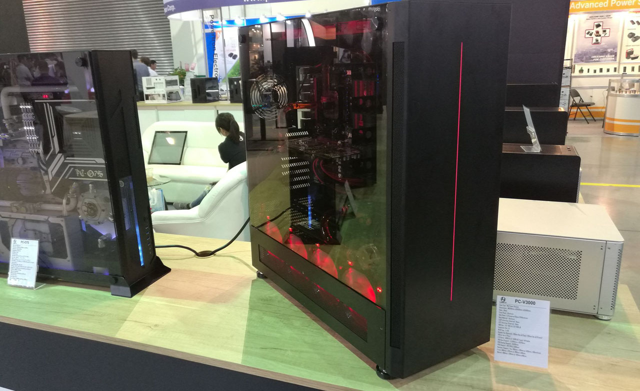 lian_li-PC-V3000.jpg
