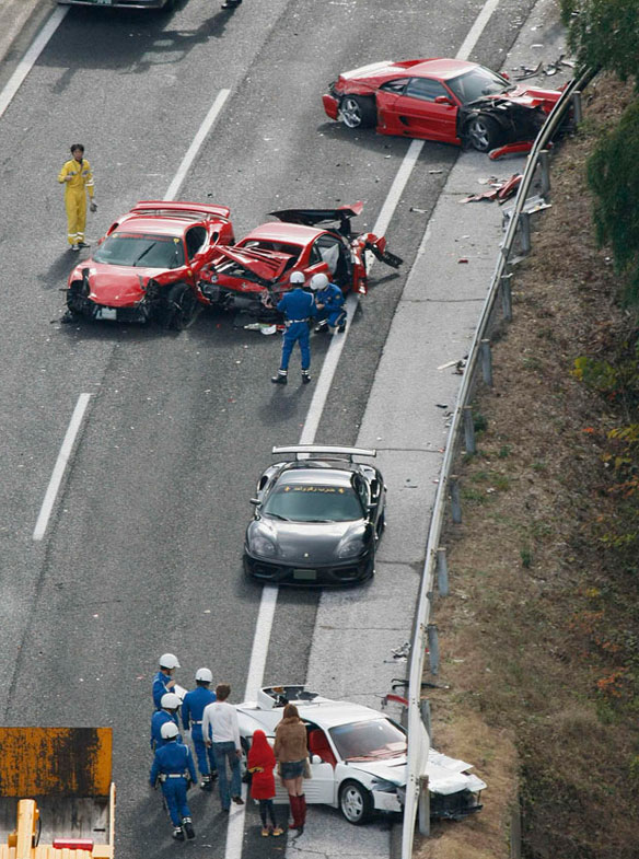 ferrariscrash2-1.jpg