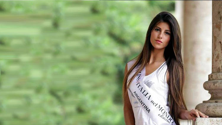 AylenMarangesMissItaliaMundo_CLAIMA20120-1.jpg