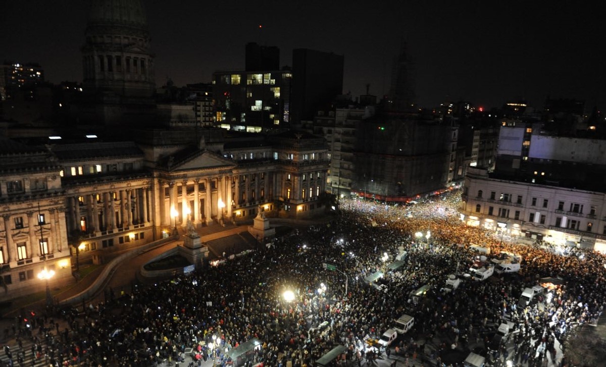 marcha_contra_corrupcion_kirchnerista-01